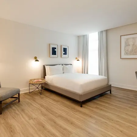 Kenmore Village Hotel, South Beach-2