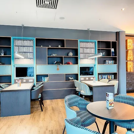 Premier Inn Wiesbaden City Centre-2