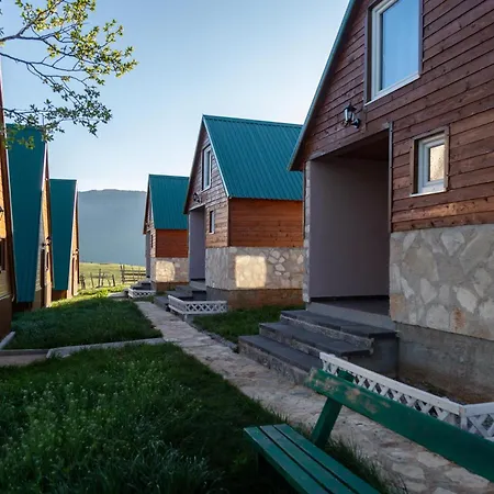 Rural Resort Tron-3