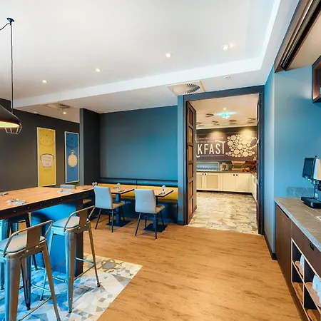 Premier Inn Dresden City Prager Strasse-2