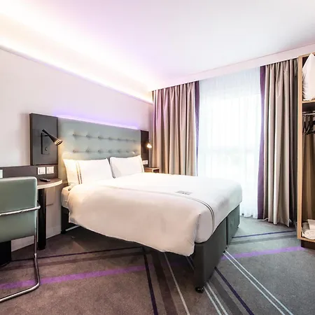 Premier Inn Stuttgart Feuerbach-3