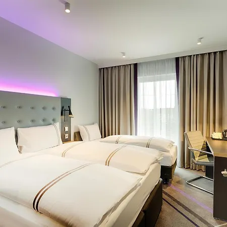 Premier Inn Duesseldorf City Friedrichstadt-3
