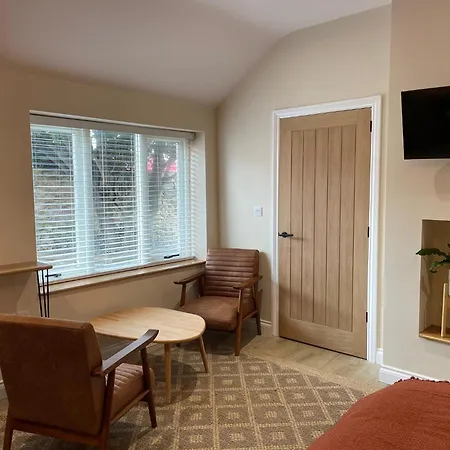 Rooms At Allium-3