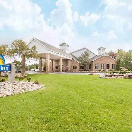 Days Inn By Wyndham Sault Ste Marie Mi-3