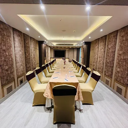 Regenta Inn Gurugram Near Medicity-2