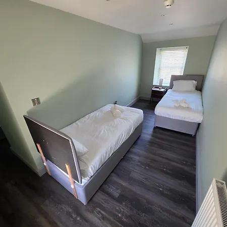 Harlech House-2