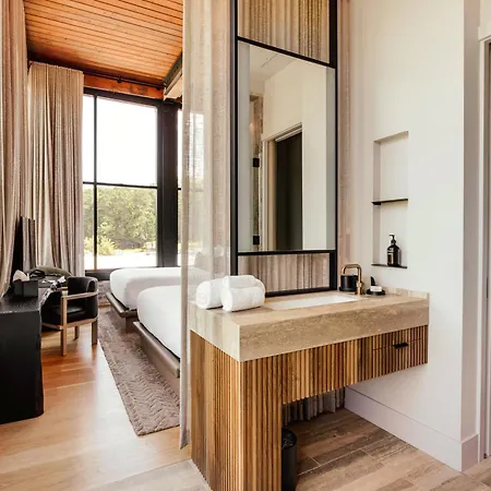 Rivet House-3