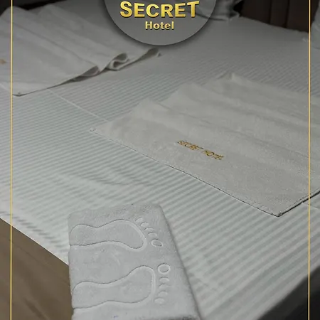Secret Hotel-2