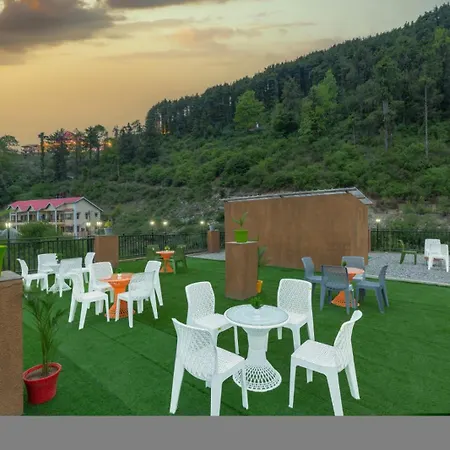 The Tranquility Retreat L Vacations I Conference I Mice I Family Events I Open Air Terrace I Sky Bonfire I Kufri By Exotic Stays-2