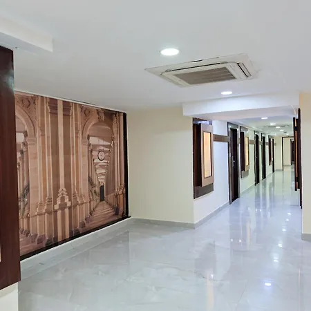 Solaris Hotel And Club-2