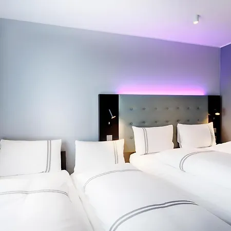 Premier Inn Luebeck City Centre-3