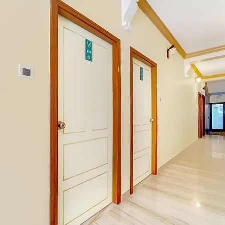 Hotel O Broadway Ernakulam-2