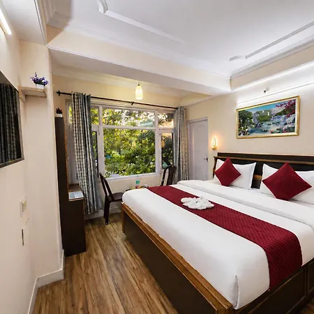 Sapphire B&B Near Mall Road-2