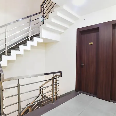 Fabhotel Nexus-2