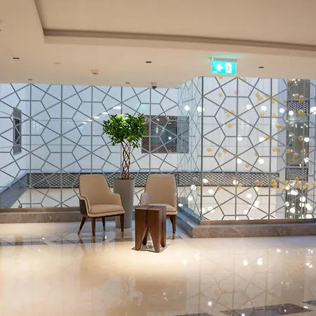 Peninsula Worth Hotel-3
