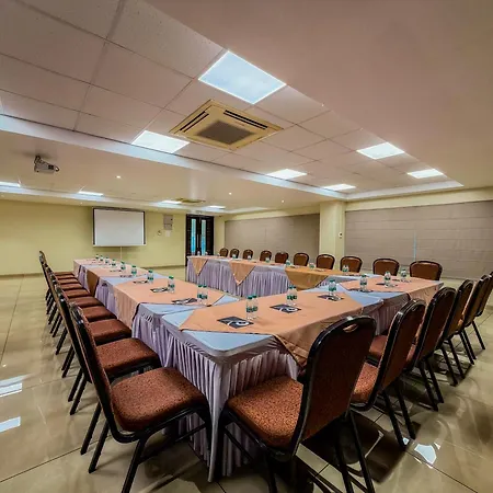 Zip By Spree Hotels Kolhapur-2