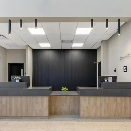 Best Western Plus Neepawa Hotel-3
