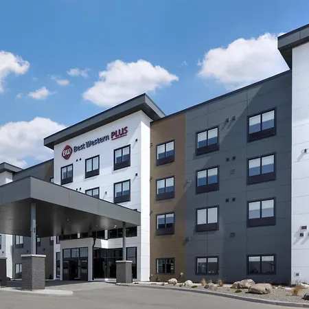 Best Western Plus Neepawa Hotel-2
