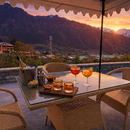 The Manali Suite & Villas - Luxury Stay Away From City Hustle-3