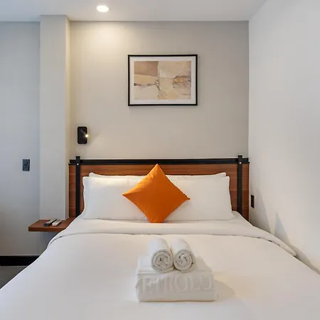 Metrolux City Contemporary Hotel-3