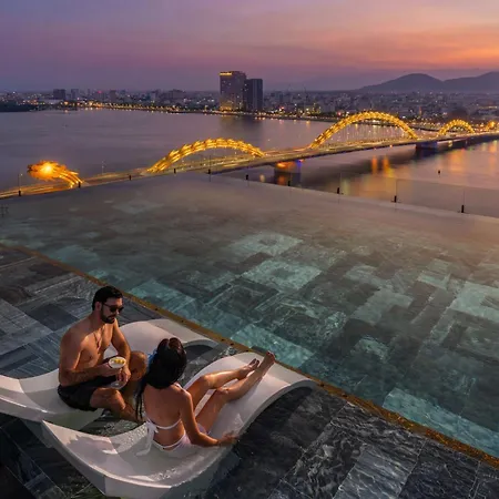 Caro Premium Danang Hotel-2