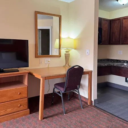 Travelodge By Wyndham Lubbock-2