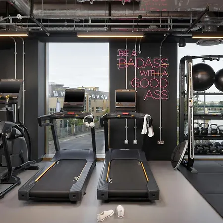 Moxy Dublin Docklands-3