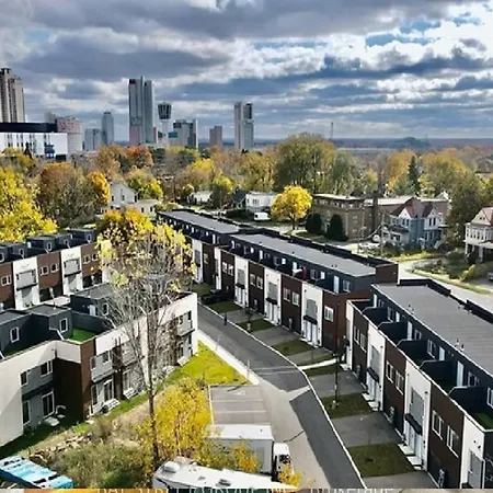 Bentley Commons Fallsview - Luxury 4 Bedroom 4 Bath Townhouse-2