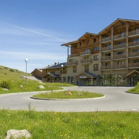 SOWELL HÔTEL L'Alpe Blanche-3