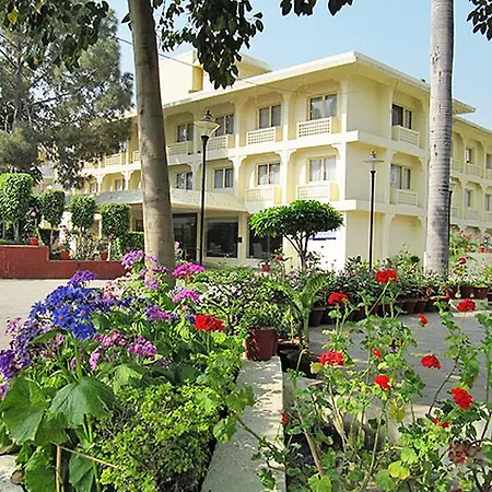 Ritz Plaza-3