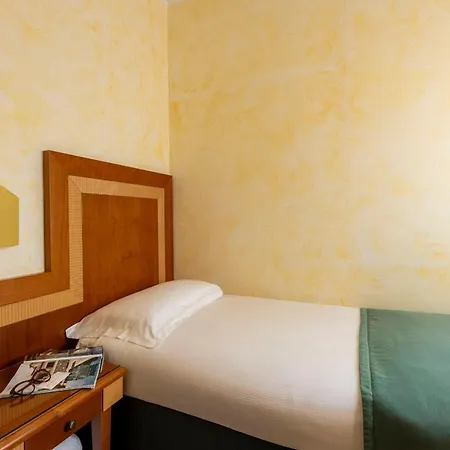 Hotel & Residence Venezia 2000-2
