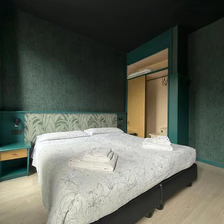 Hotel Plaza-3