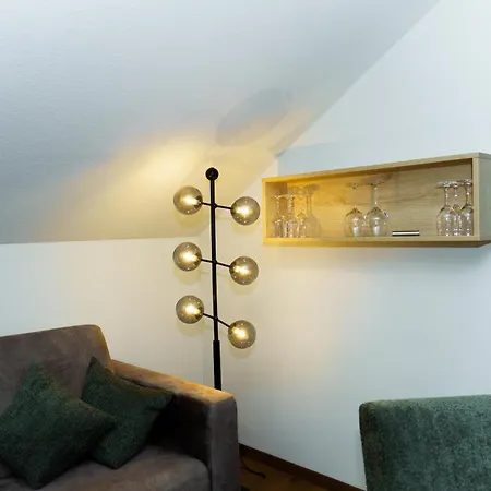 Helmerhof-3