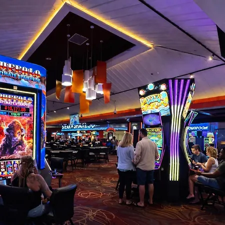 Oyo Hotel And Casino Las Vegas-2