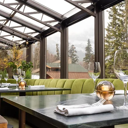 Banff Park Lodge-3