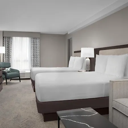 Doubletree By Hilton Philadelphia Airport-3