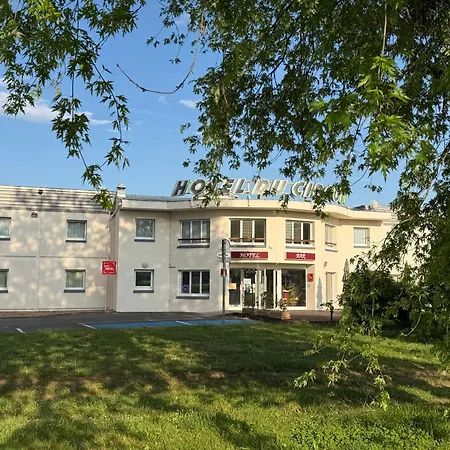 Cit'Hotel Du Circuit-3