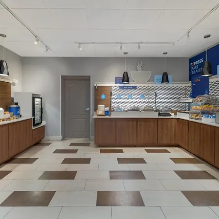 Holiday Inn Express Myrtle Beach-Broadway At The Beach By Ihg-3