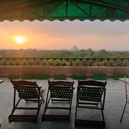 Hotel Taj Plaza, Just A 5-Minute Walk From The Taj Mahal 600 Meters-2