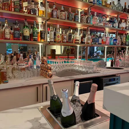 Green Park Hotel-3