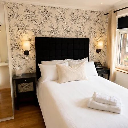 The Stanwick Hotel-2