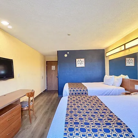 Microtel Inn & Suites By Wyndham New Braunfels I-35-2