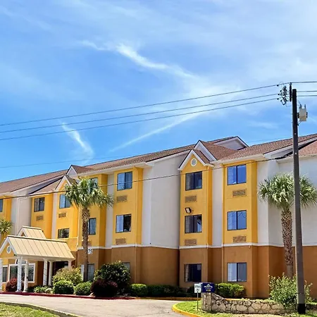 Microtel Inn & Suites By Wyndham New Braunfels I-35-3