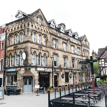 Mitre Hotel Manchester City Centre-2