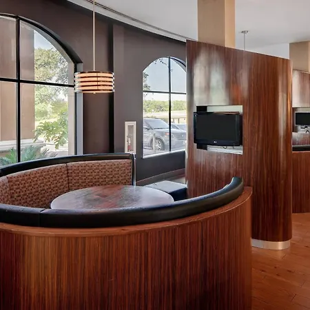 Courtyard By Marriott San Antonio Seaworld Westover Hills-2