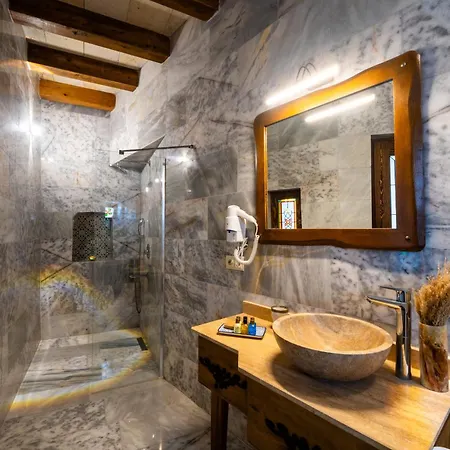 Tulip Cave Suites-2
