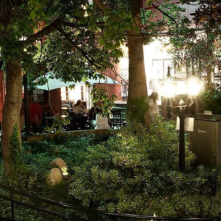 Europlaza Hotel & Suites-3