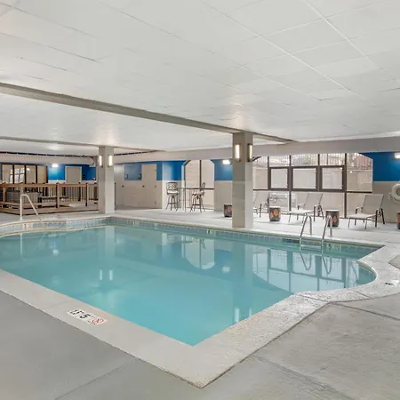 Hampton Inn & Suites Augusta West-3