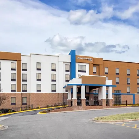 Hampton Inn & Suites Augusta West-2