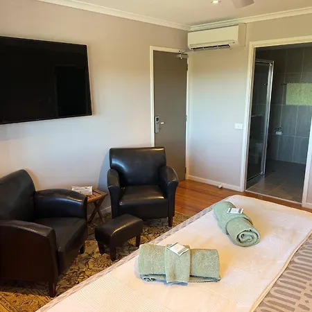 Sinclairs Country Retreat - Welcoming Guests 18 Years And Older (Adults Only)-3